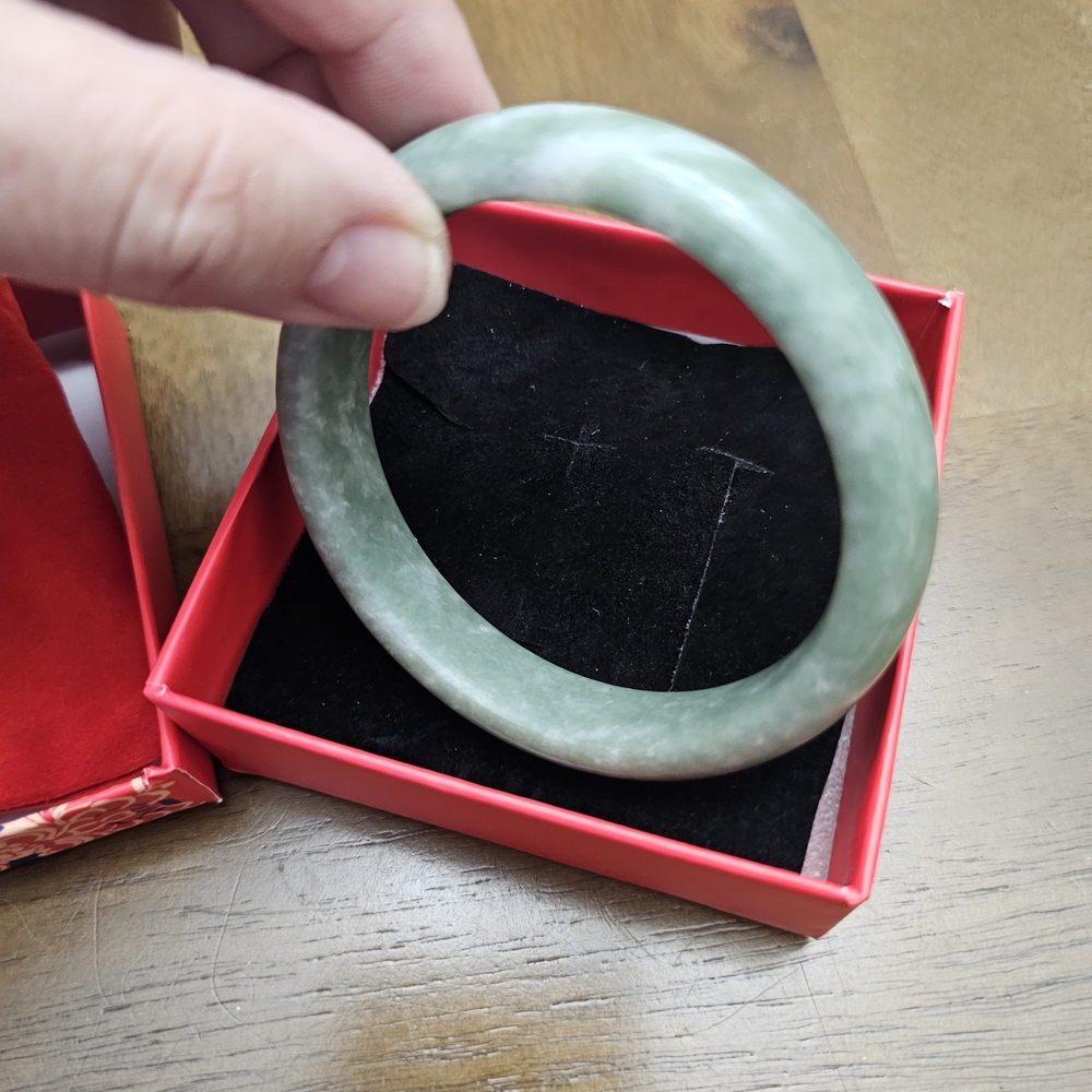 Stylish Green Jade Bangle